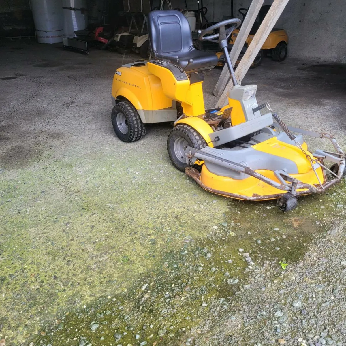 Lawnmower - Image 2