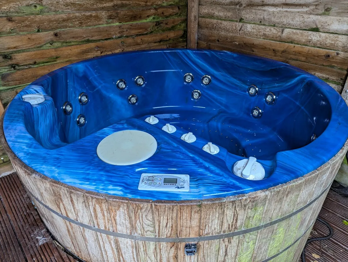 PDC Spas "Rio" Hot Tub - Image 1