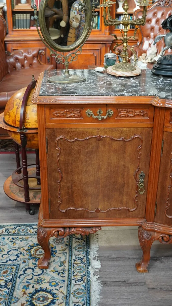 📌Antique Spanish Louis XV-Style Sideboard with Ma - Image 4