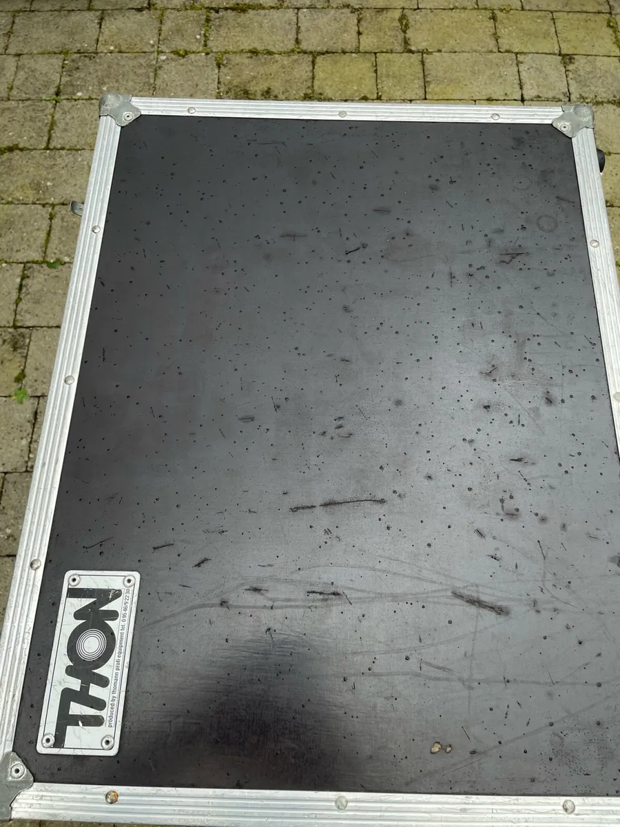 Yamaha MG16XU Mixing console - Image 3