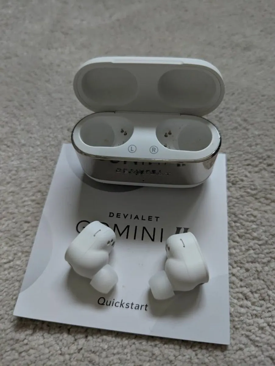 Devialet Gemini II Premium Earbuds - Image 2