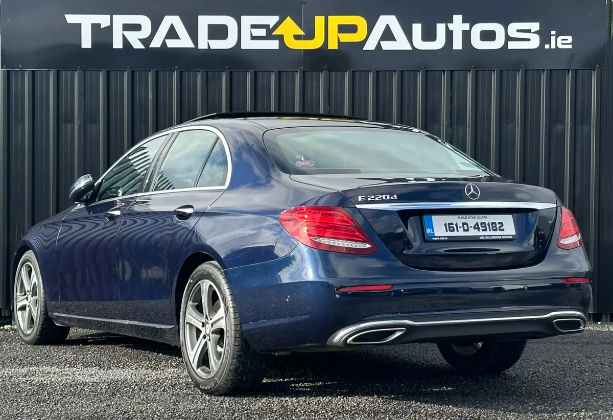 Mercedes-Benz E220d Premium - Image 4