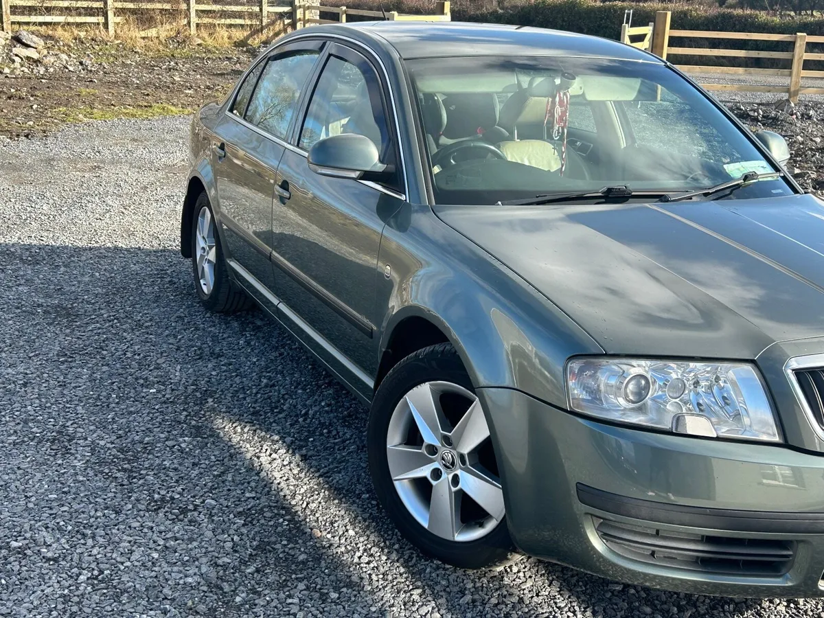 Skoda Superb 2007 - Image 1