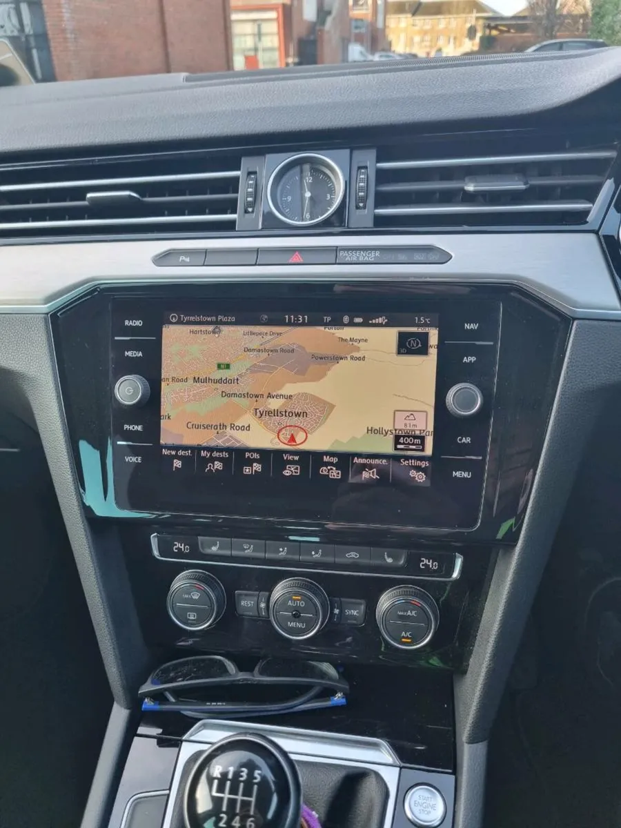 2018 Volkswagen Passat Estate Highline Edition - Image 2