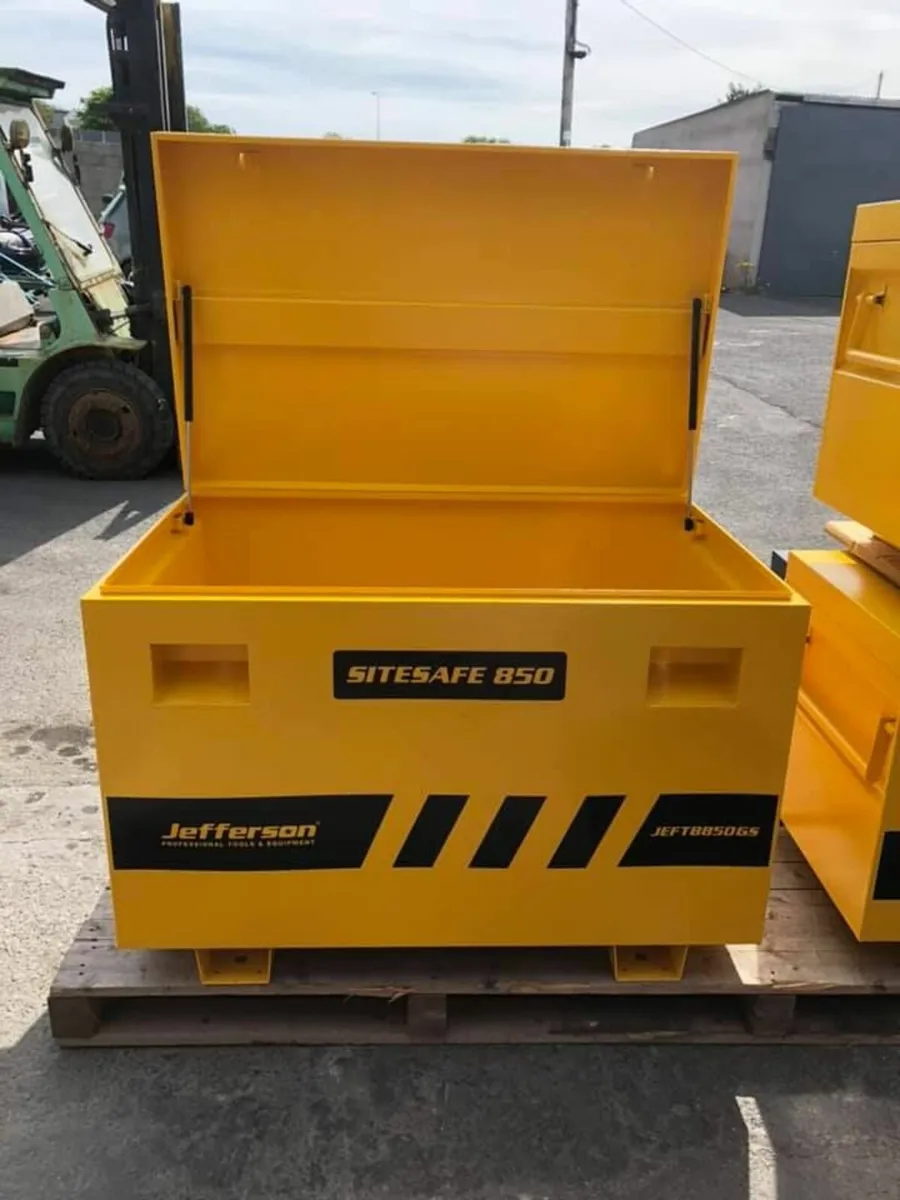 Lockable Site Box & Job Box at Toolman.ie - Image 3