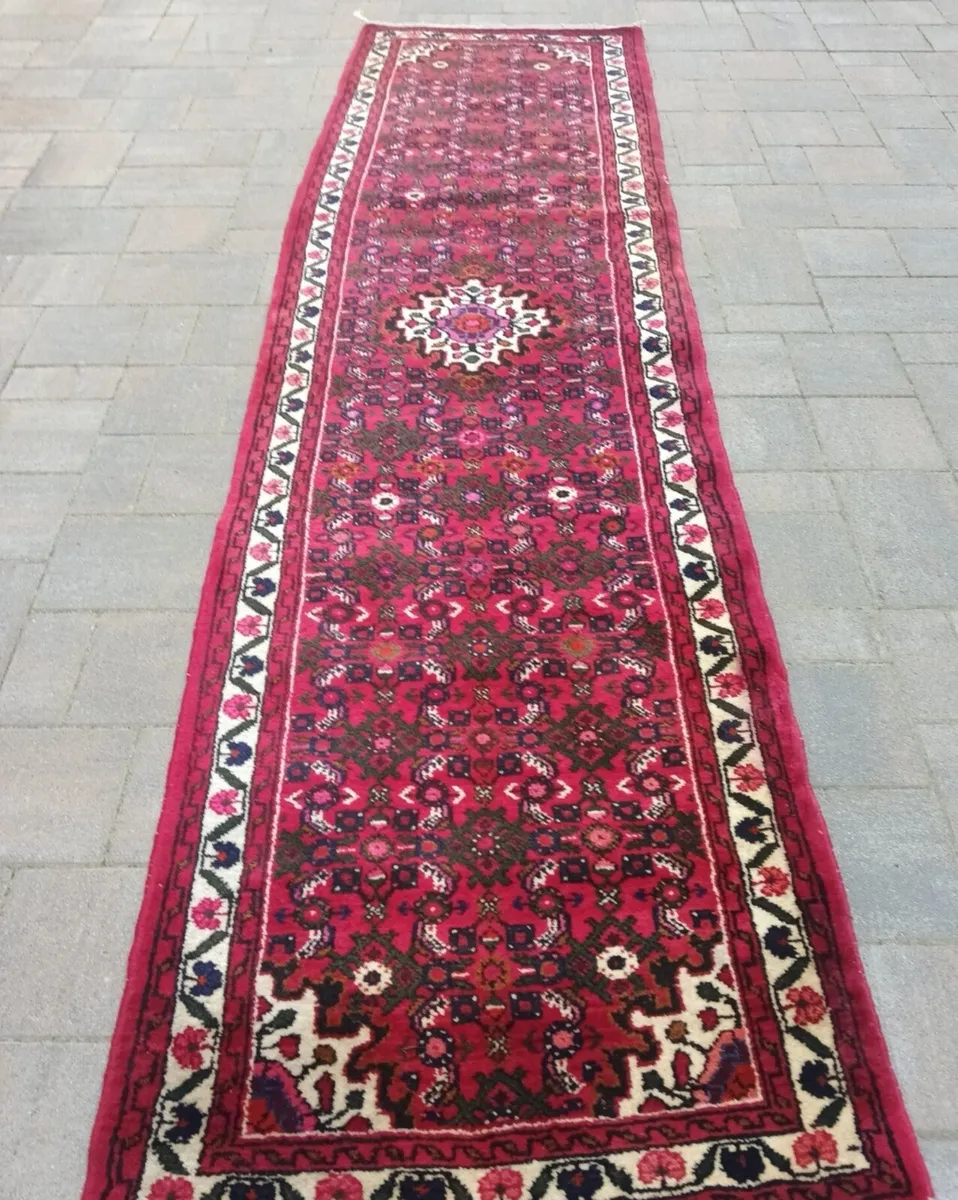 Beautiful thick Hand knotted P.ersian rug - Image 2