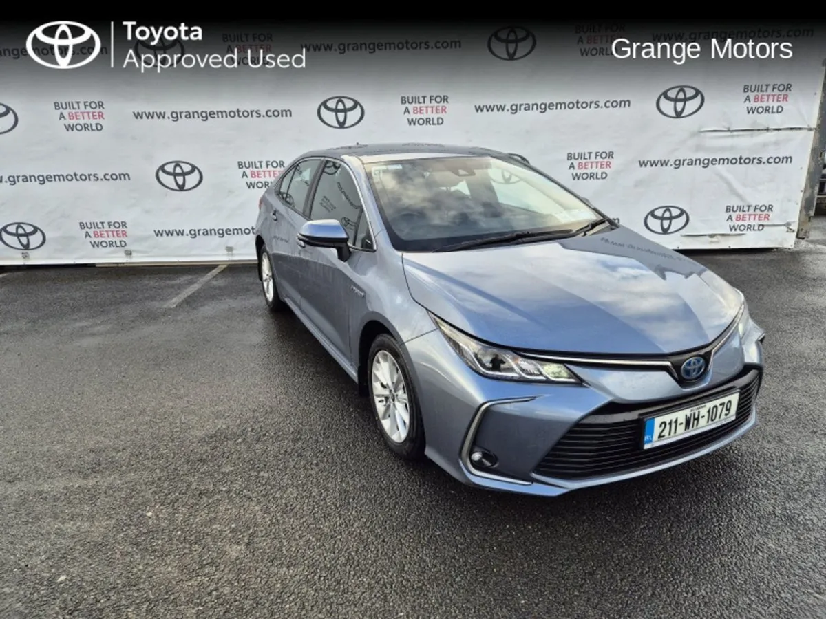 Toyota Corolla Hybrid Luna Saloon full Service Hi - Image 1