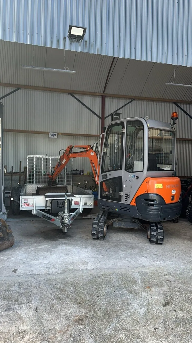 Hitachi Zaxis 18 - Image 3