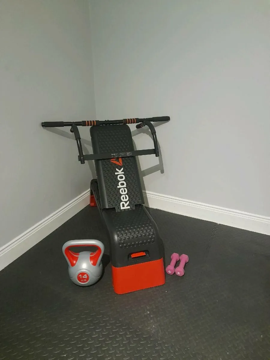 Home Gym Bench and pull up bar - Image 2