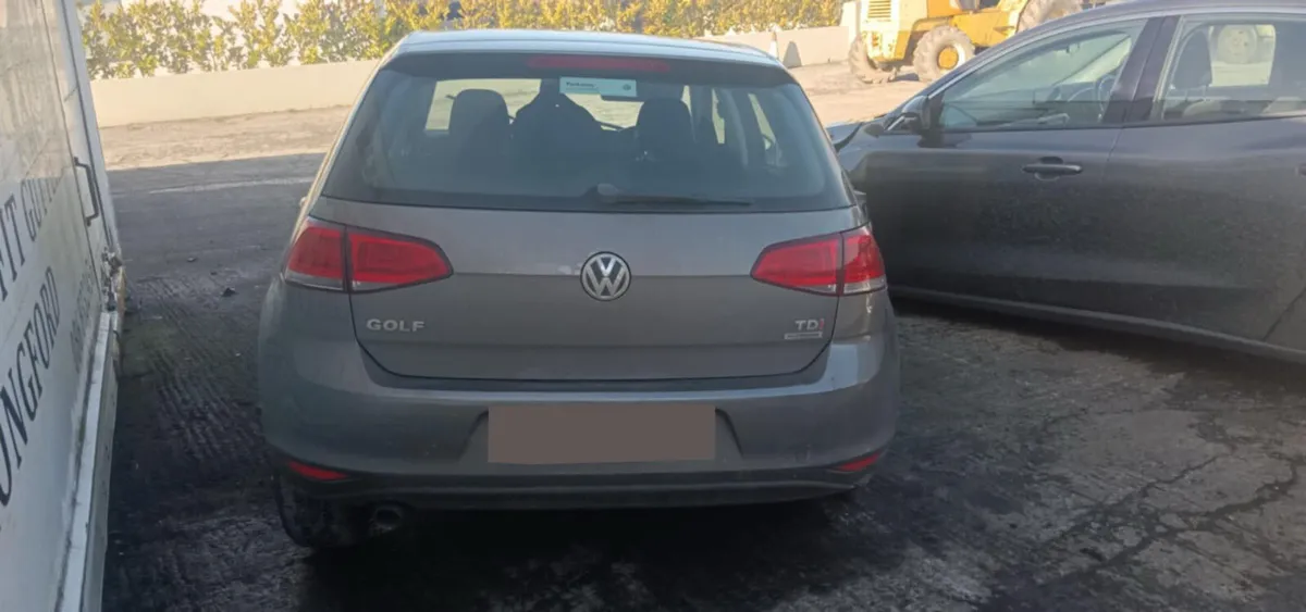 2014 VW GOLF MK7 1.6 TDI FOR BREAKING - Image 2