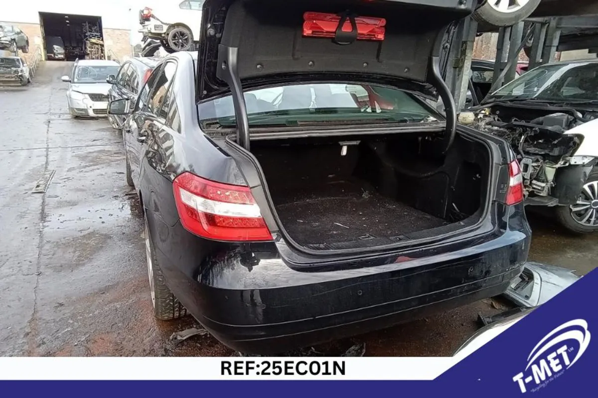 2010 MERCEDES E CLASS BREAKING FOR PARTS - Image 4