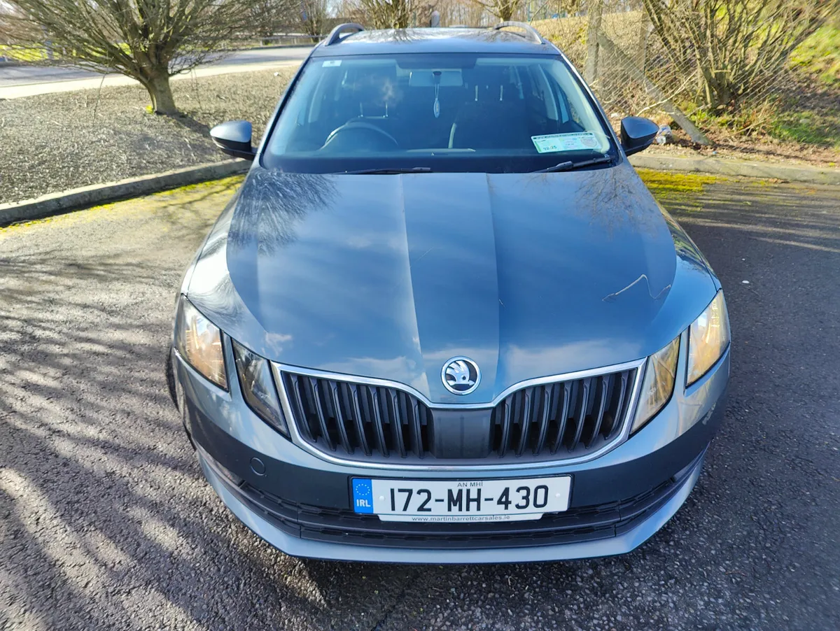 Skoda Octavia 2017 comes with new nct - Image 3