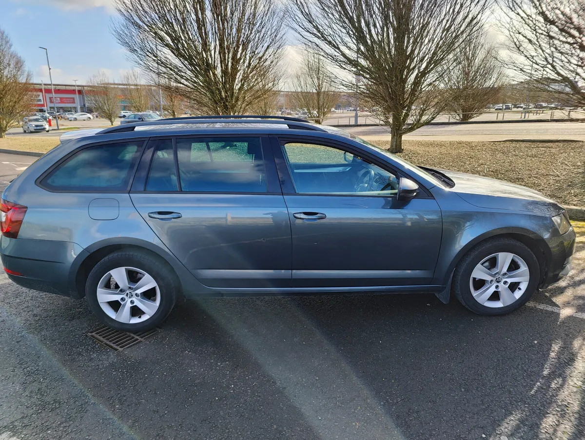 Skoda Octavia 2017 comes with new nct - Image 4