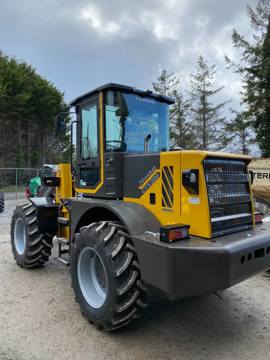 Adare Haihong Farm Loading Shovel - Image 1
