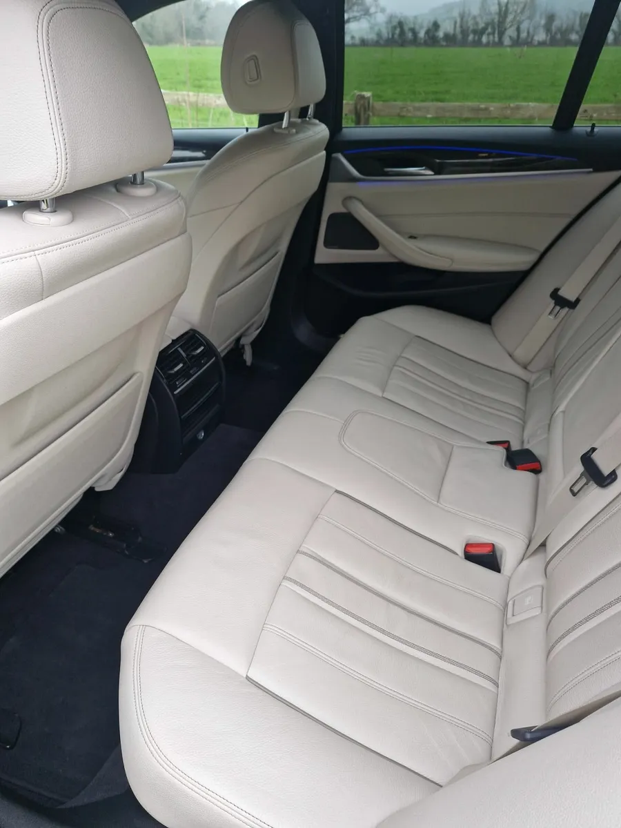 BMW 5-Series 2017 - Image 3