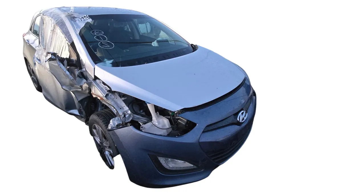 Hyundai I30 for breaking 1.6 diesel, 1.4 petrol - Image 4