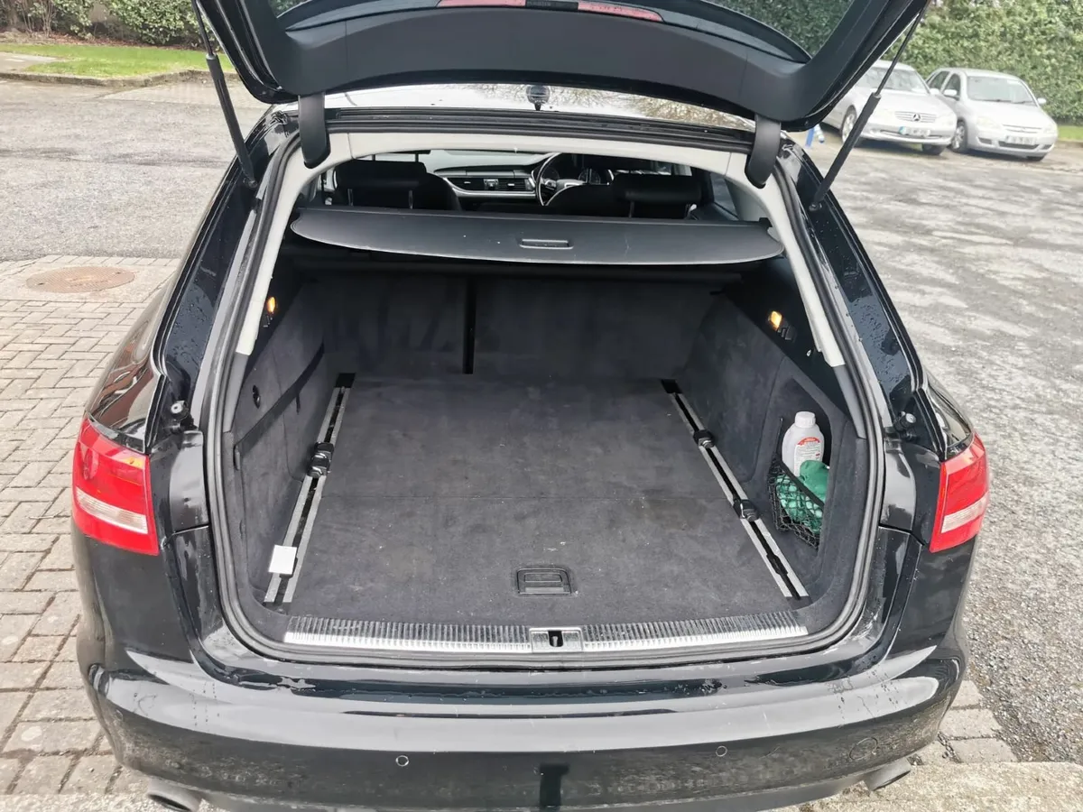 Audi A6 2014 - Image 2