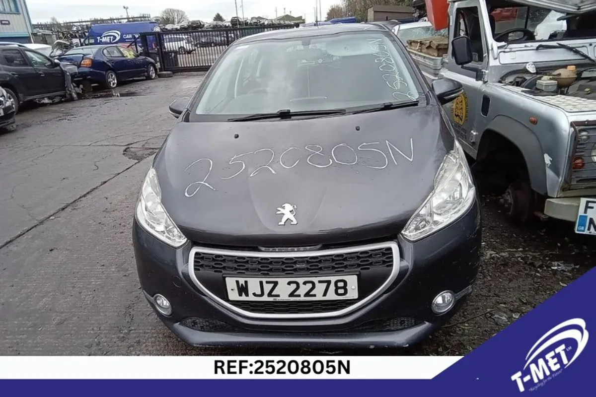 2014 PEUGEOT 208 BREAKING FOR PARTS - Image 2