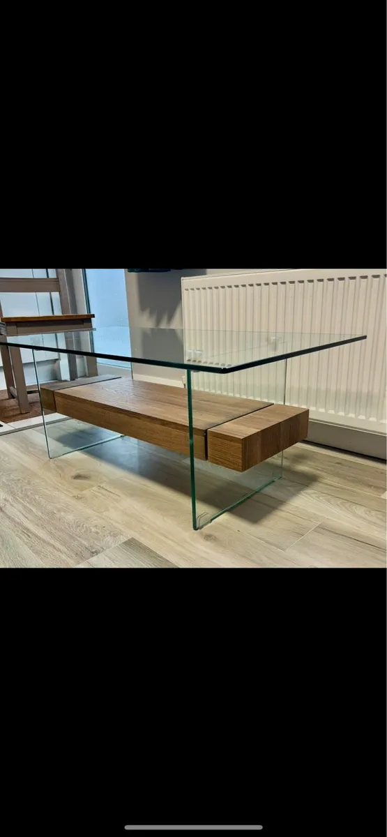 Glass table - Image 3