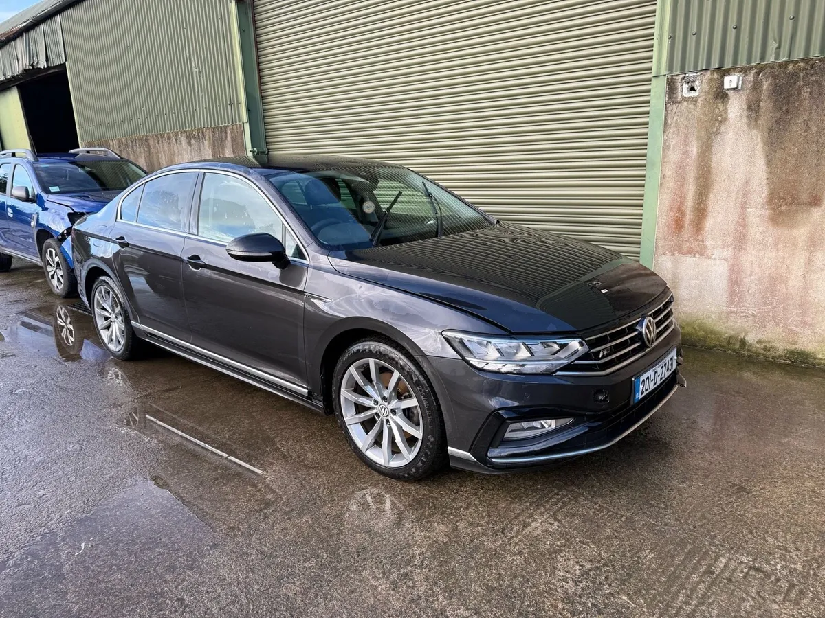 2020 Volkswagen Passat R-Line - Image 1
