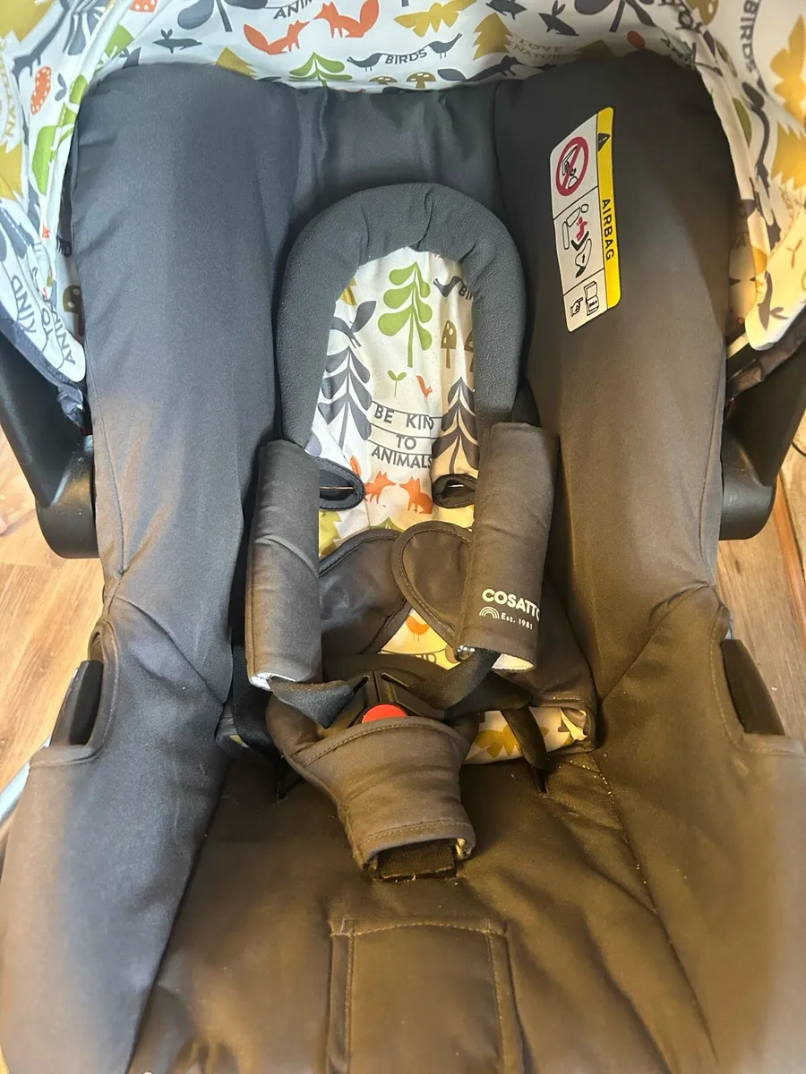 Cosatto travel system with iso fix base - Image 3