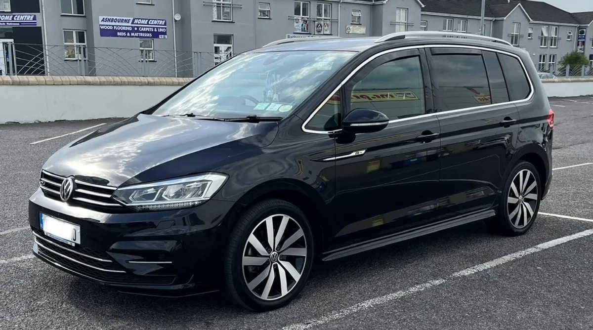 VW Touran R-line NEW NCT 2027 - Image 3