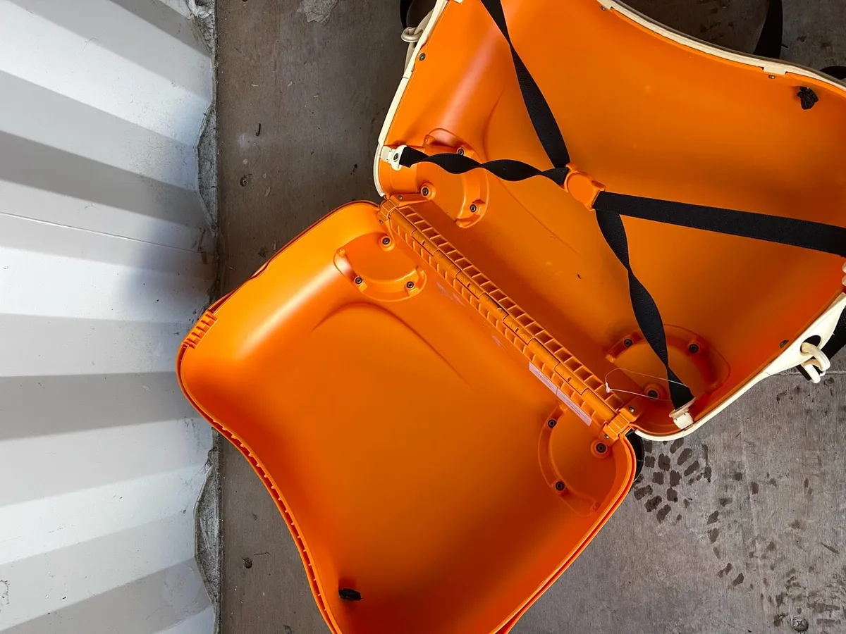 Samsonite Kids Ride On Suitcase - Image 4