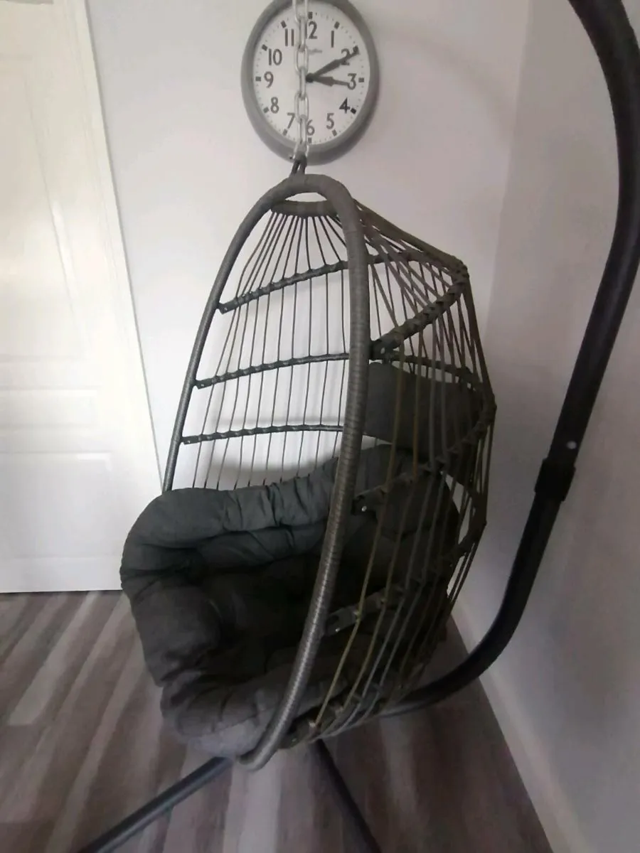 Egg chair - Image 2