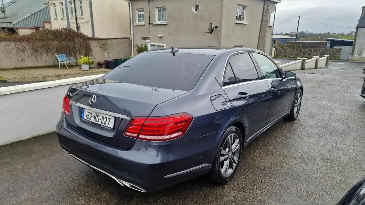 Mercedes-Benz E-Class 2015 - Image 2
