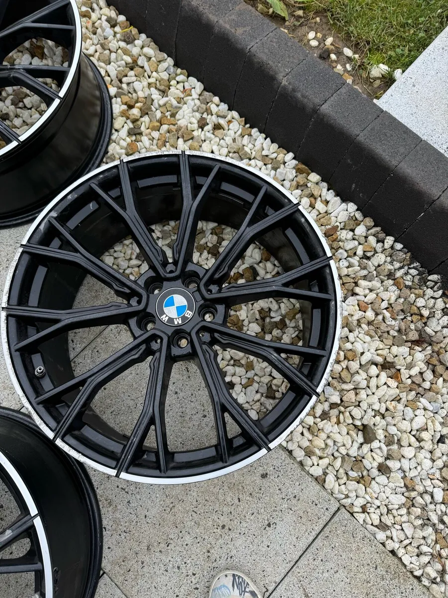 Alloy wheels - Image 1