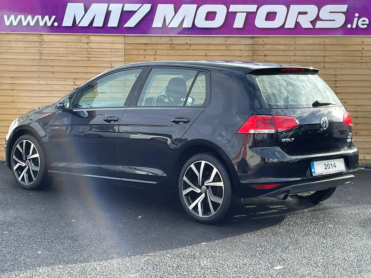 VW GOLF 1.2TSI AUTO LOW KMS - Image 4