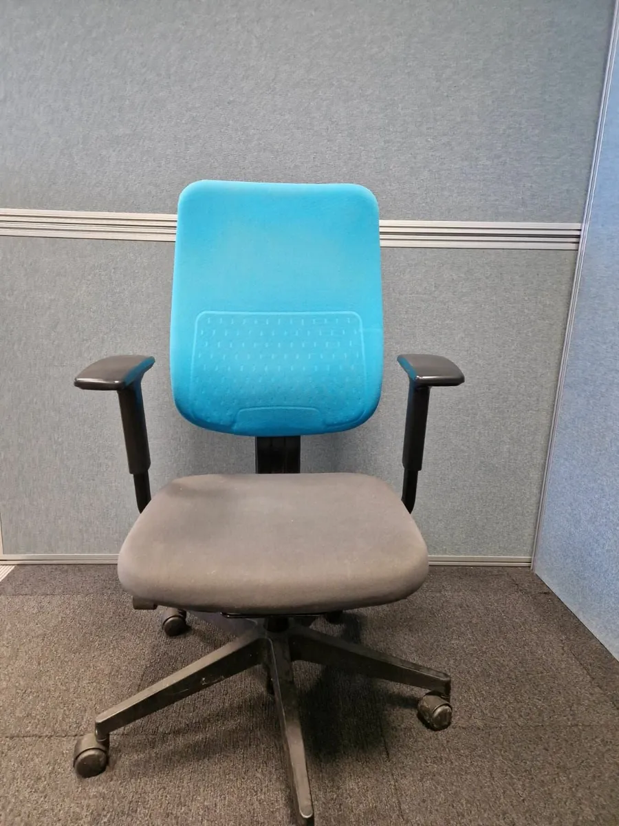 Office Swivel Chairs - Image 2
