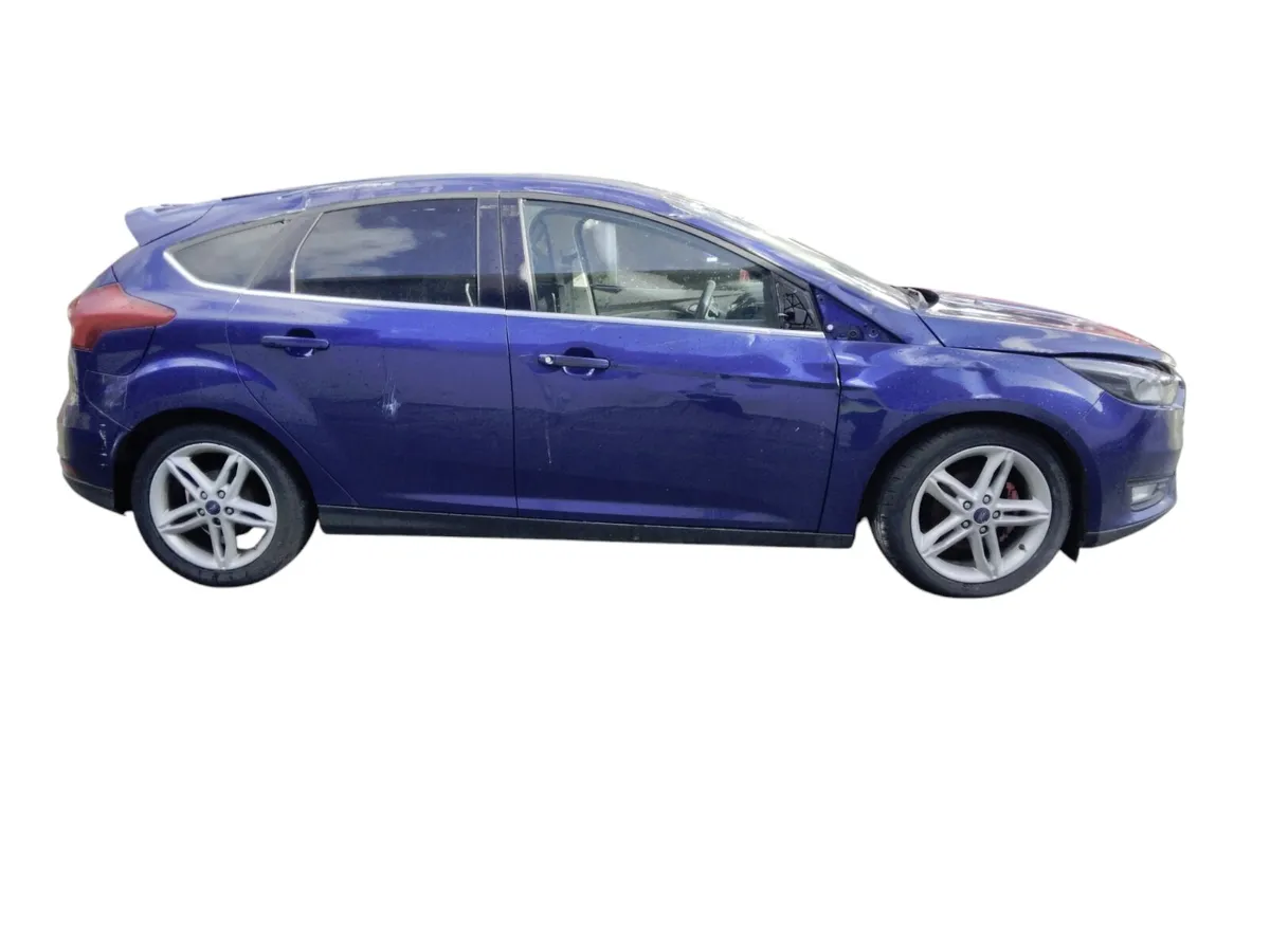 2015 FORD FOCUS Breaking/Dismantling - Image 2