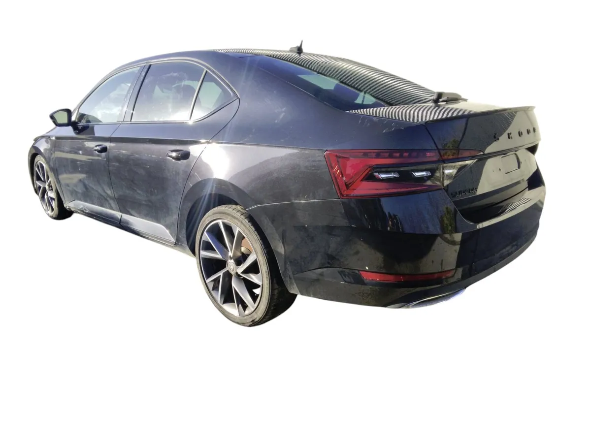 2023 SKODA SUPERB Breaking/Dismantling - Image 3