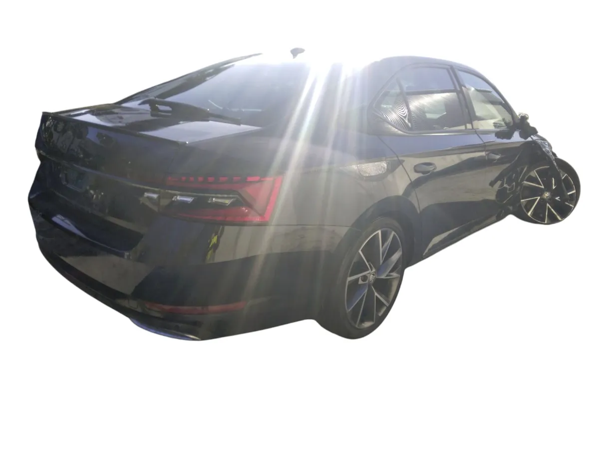 2023 SKODA SUPERB Breaking/Dismantling - Image 4