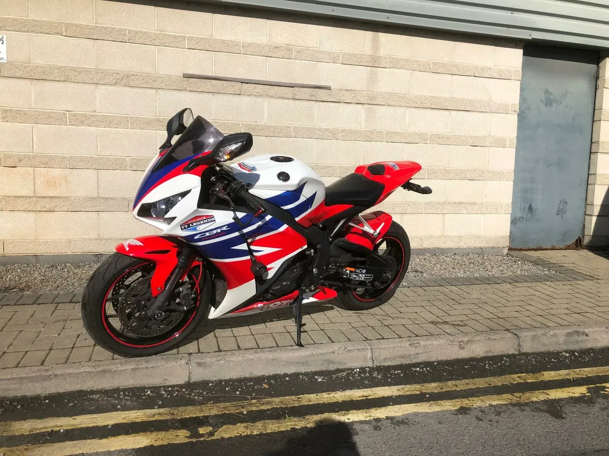 Honda fireblade 1000cc - Image 2