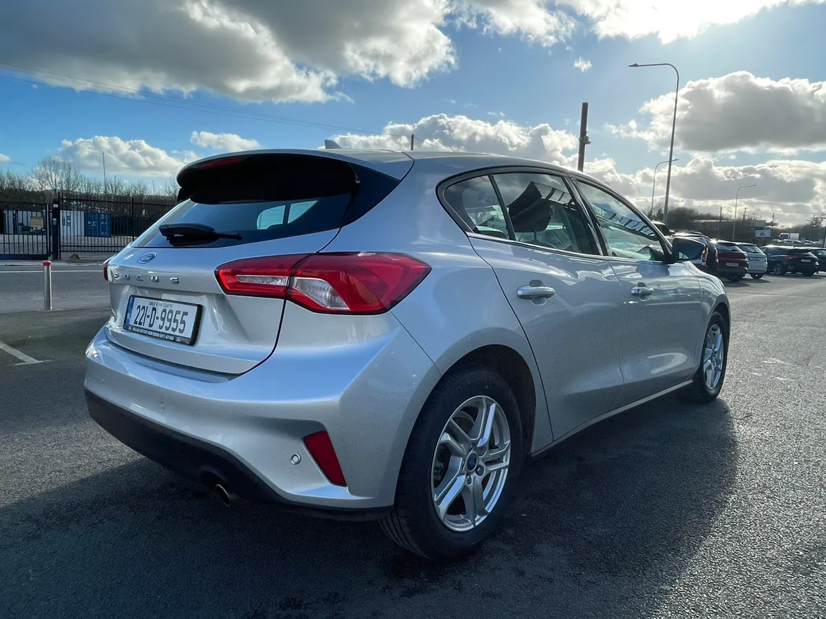 Ford Focus 2022 - Image 4