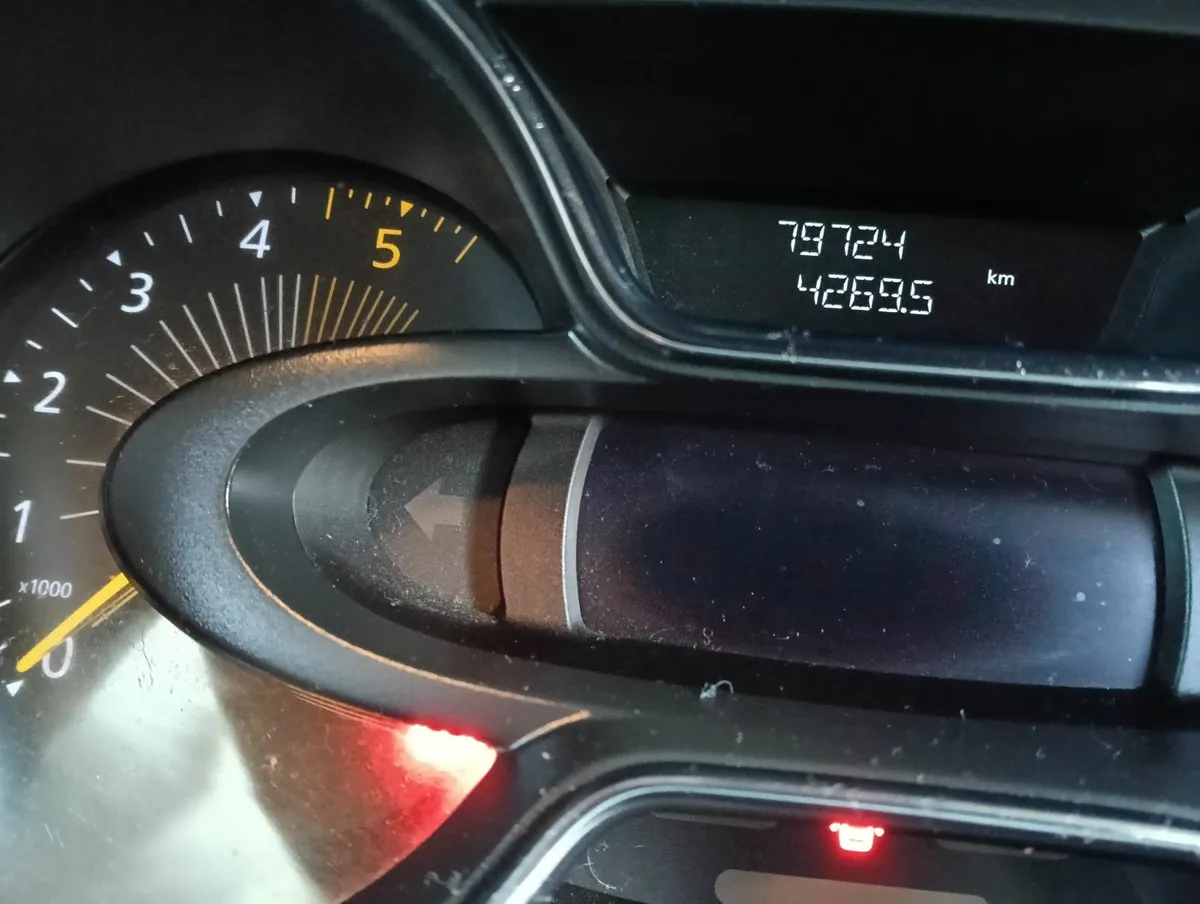 Renault Captur 2014 - Image 2