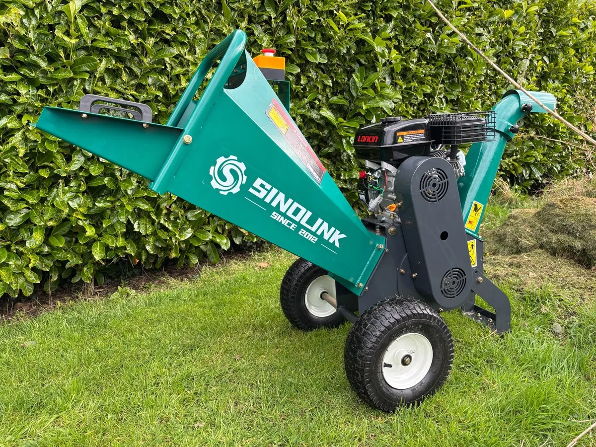 Wood chipper - Image 1