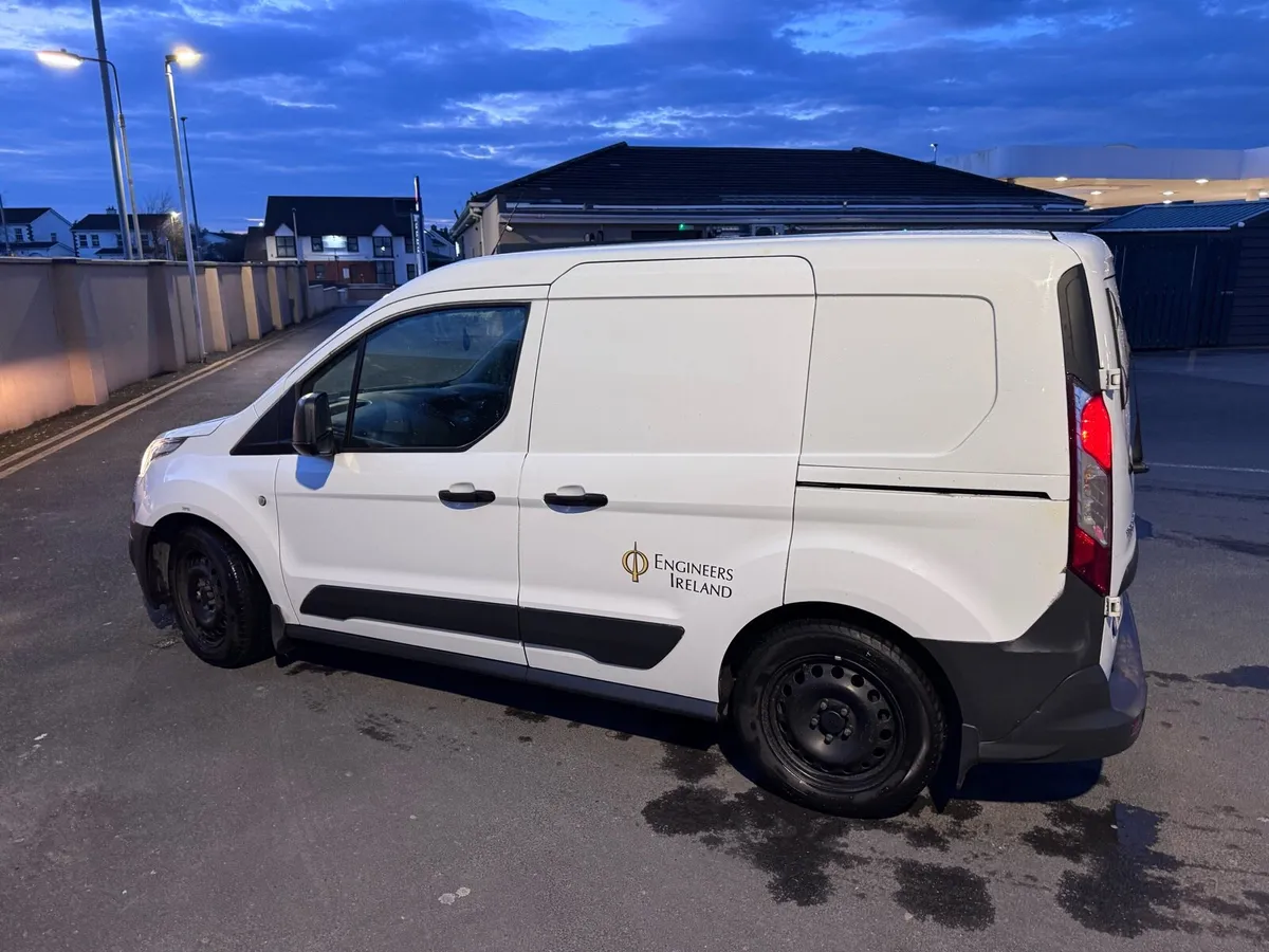 Ford Transit Connect - Image 2