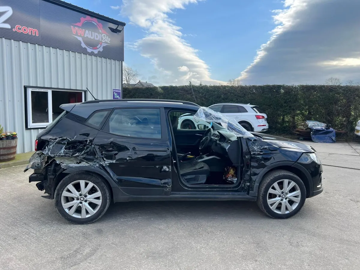 2021 SEAT ARONA BREAKING FOR PARTS - Image 2