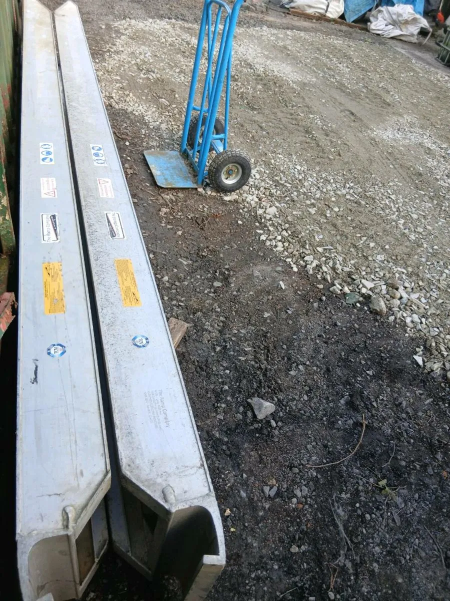 4mtr alu ramps 6.9ton rated - Image 1