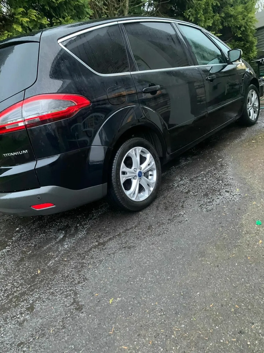Ford S-Max 2011 - Image 3