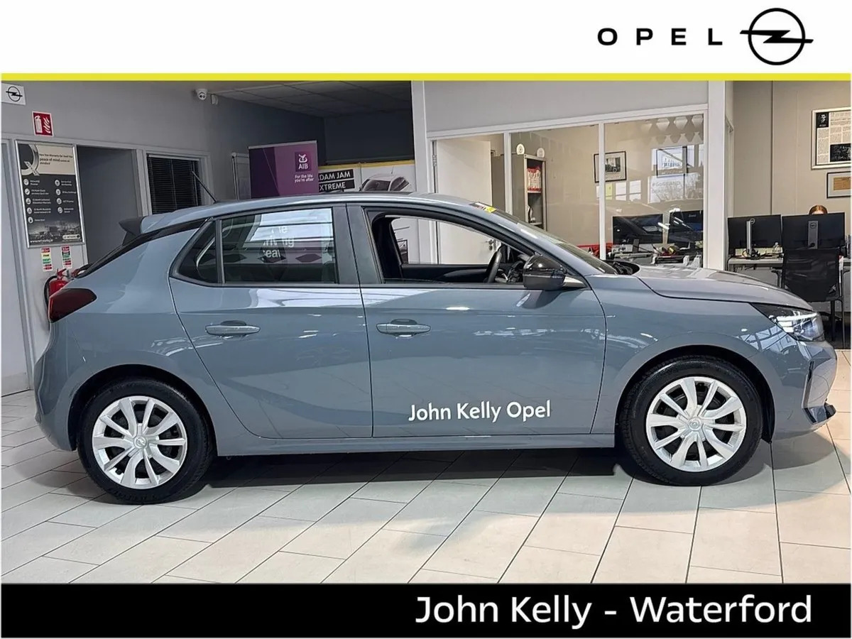 Opel Corsa SC 1.2i (75ps) S/S 5 Speed - Image 4