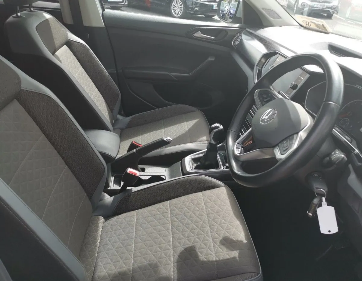 Volkswagen T-Cross R-line 1.0 TSI 110HP  rearview - Image 3