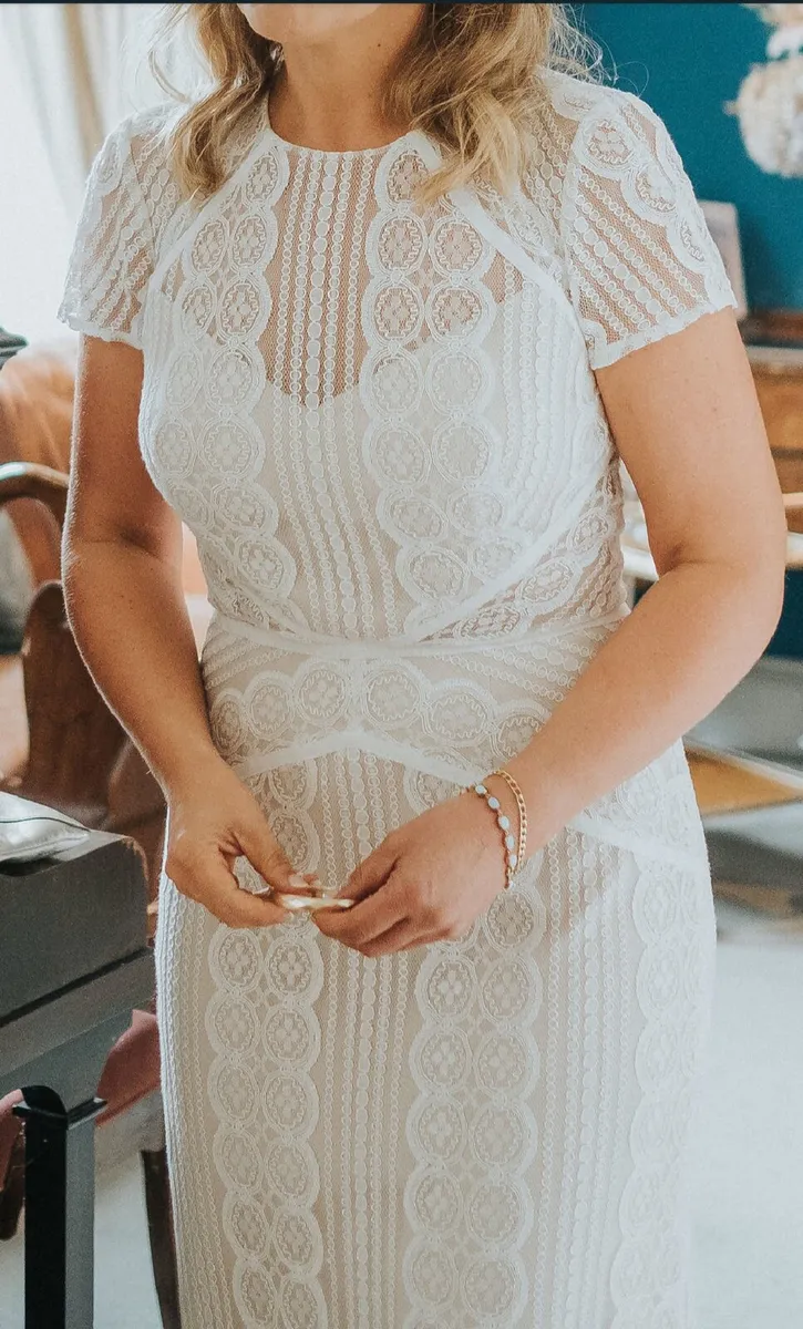 Stunning Circle Lace Wedding Dress by Watters-Wtoo - Image 3