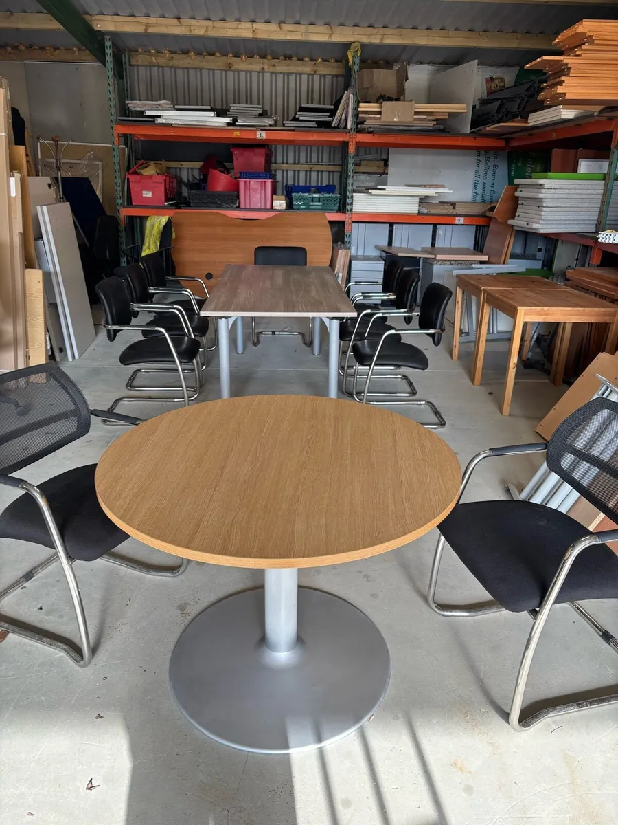 Meeting room table  set up - Image 4