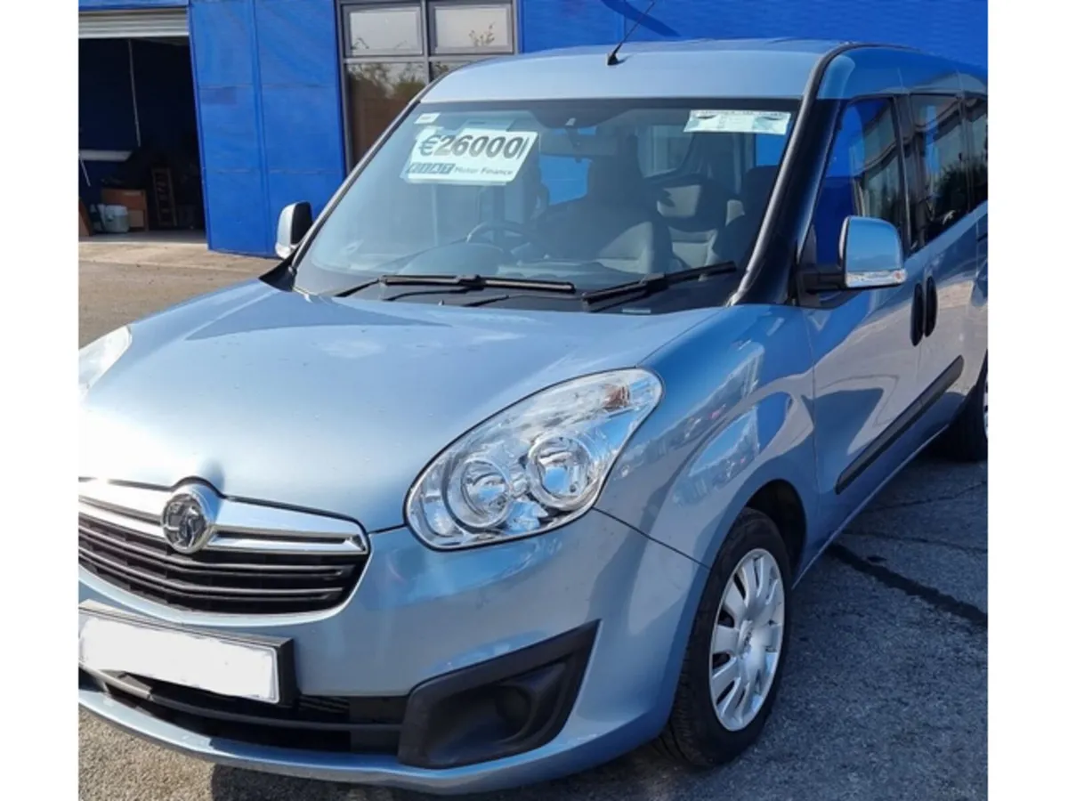 Wheelchair Accessible Vauxhall Combo - Image 2