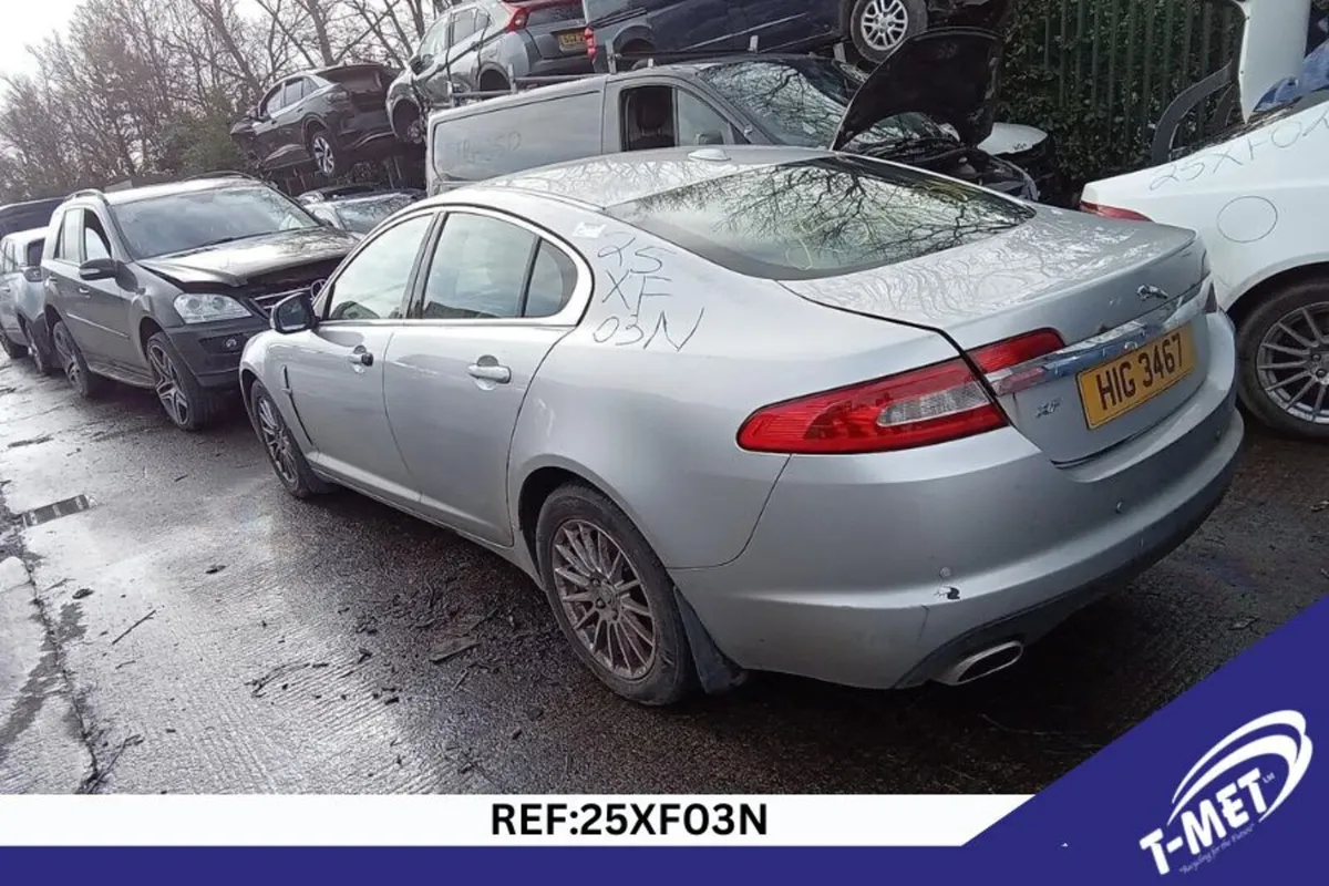 2009 JAGUAR XF BREAKING FOR PARTS - Image 2