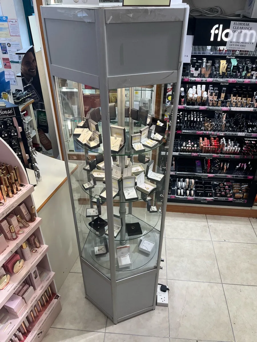 Jewellery cabinet - Image 1